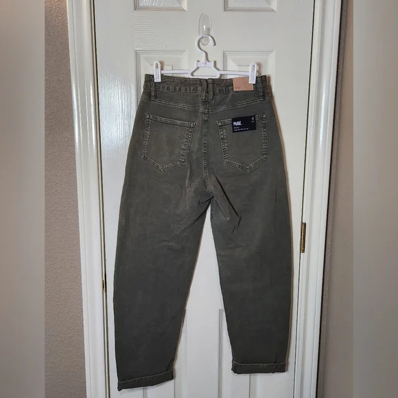 Paige Alexis Cargo High Rise Barrel Leg Jean In Ivy Green. NWT. Size 28 - Picture 2 of 10